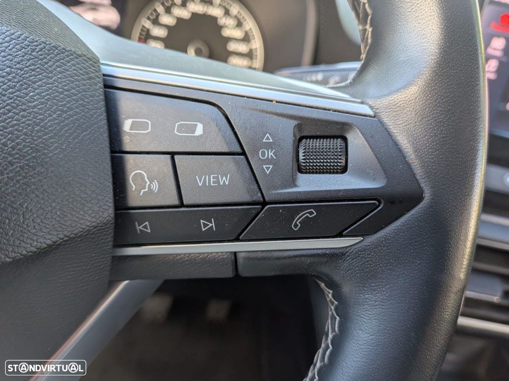 SEAT Leon ST 2.0 TDI Style — fotografia 11