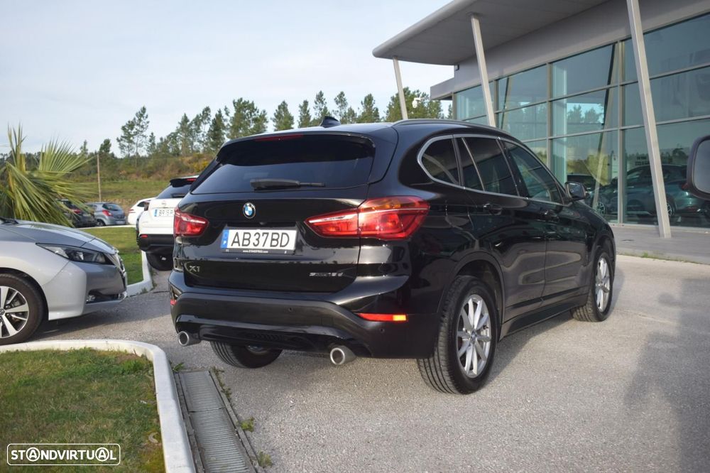 BMW X1 18 d sDrive Auto - 4