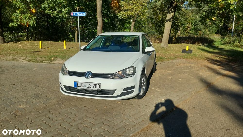 Volkswagen Golf 1.6 TDI BlueMotion Comfortline - 18