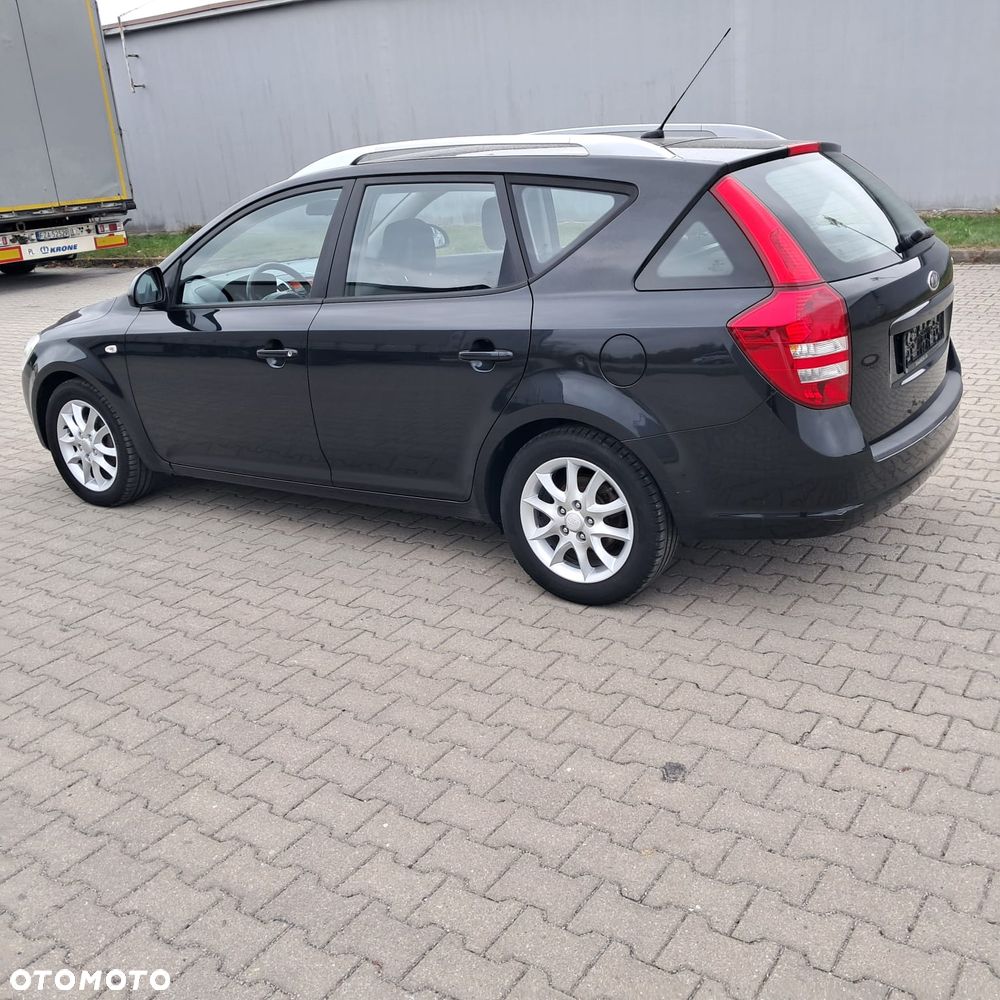 Kia Ceed 2008 photo 3