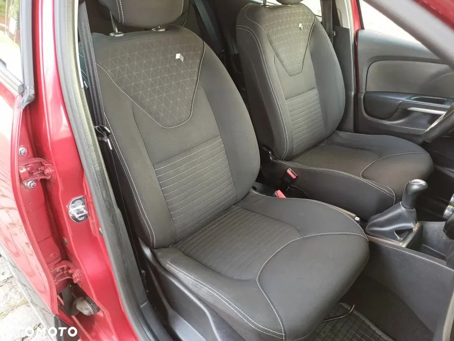 Renault Clio 1.2 16V Limited - 12