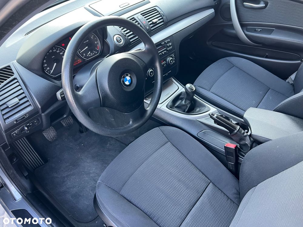 BMW Seria 1 116i Edition Sport - 11