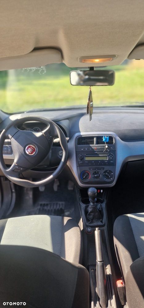 Fiat Grande Punto - 8