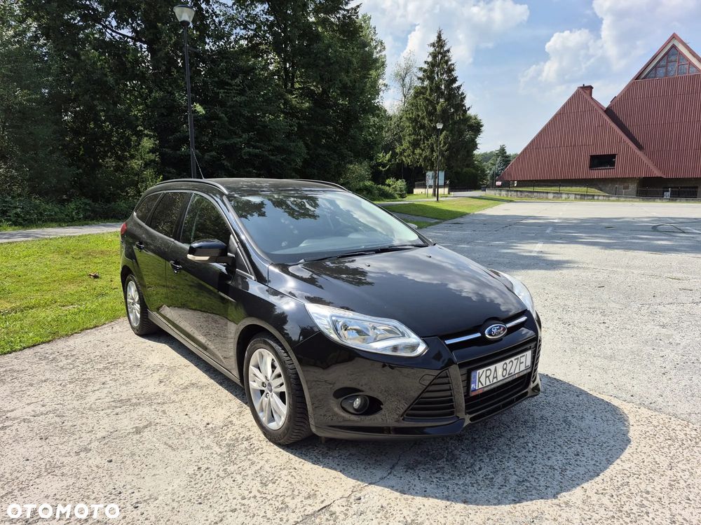 Ford Focus 1.0 EcoBoost Trend - 27
