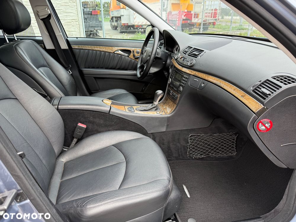 Mercedes-Benz Klasa E 320 CDI 4-Matic Avantgarde - 17