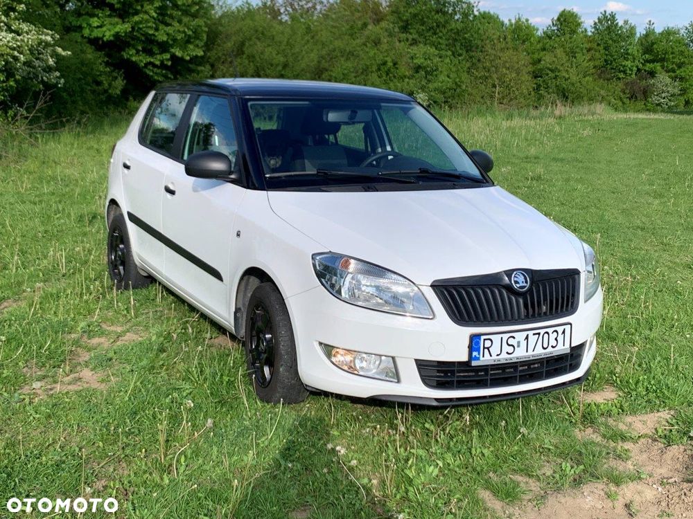 Skoda Fabia 1.2 HTP Cool Colour Edition - 2