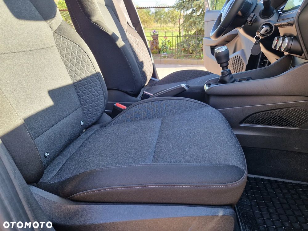 Renault Clio - 25