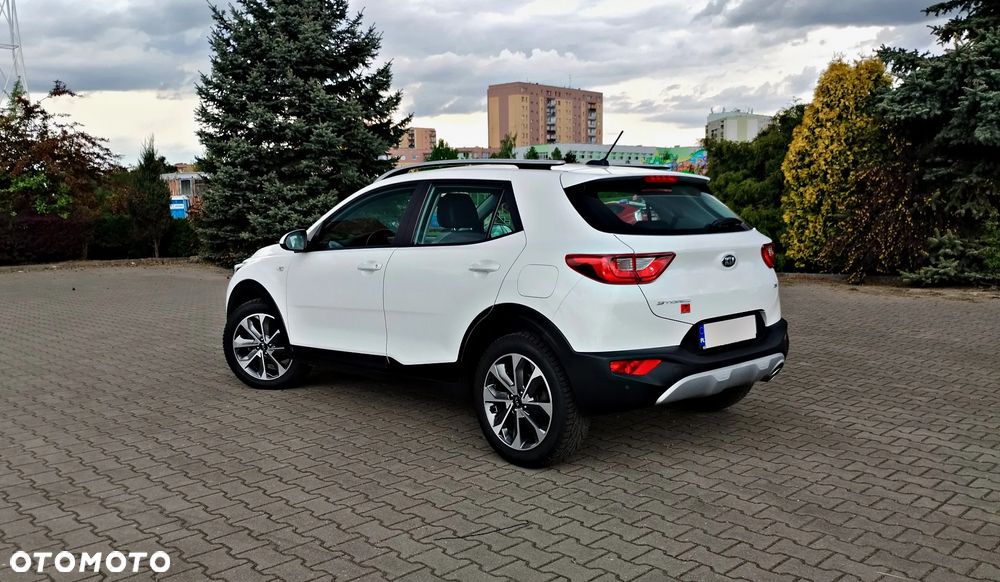 Kia Stonic - 5