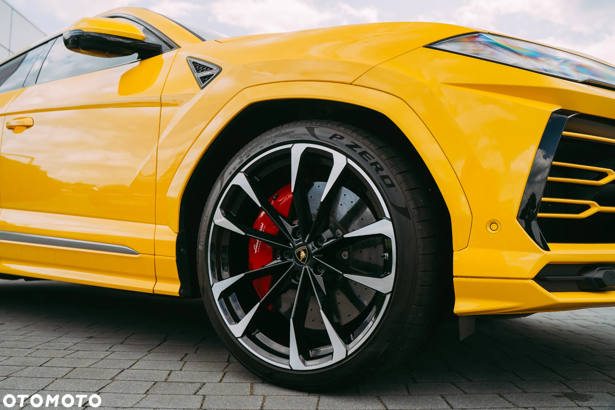 Lamborghini Urus - 11