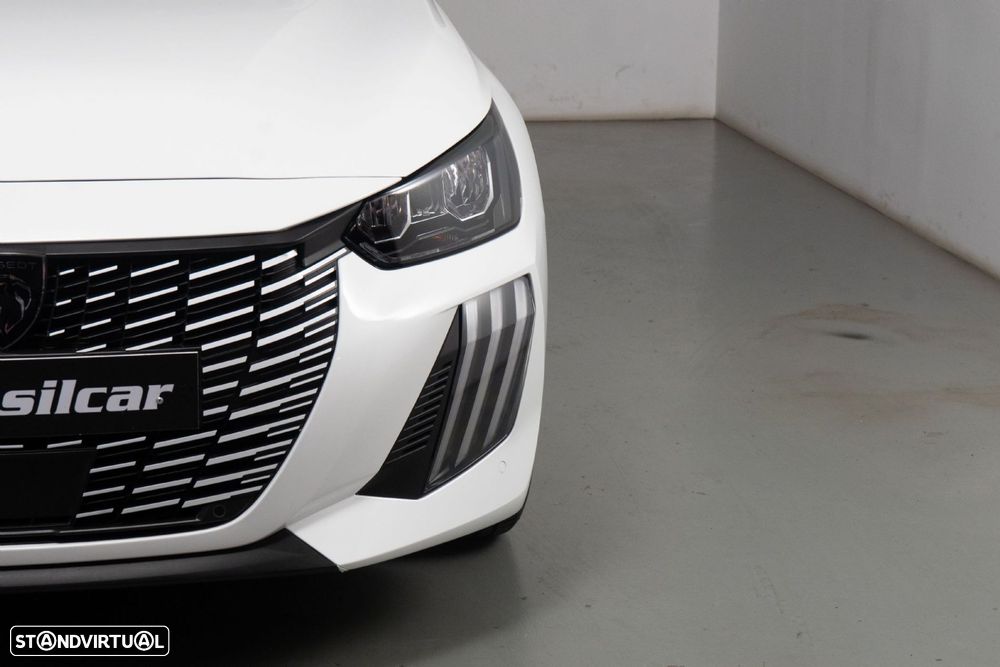Peugeot 208 1.2 PureTech Allure Pack - 17
