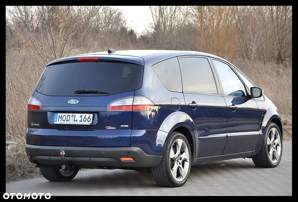 Ford S-Max - 16