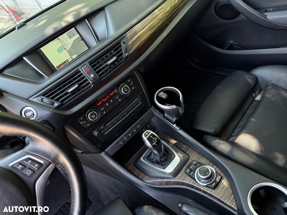 BMW X1 xDrive20d Aut. Sport Line - 9