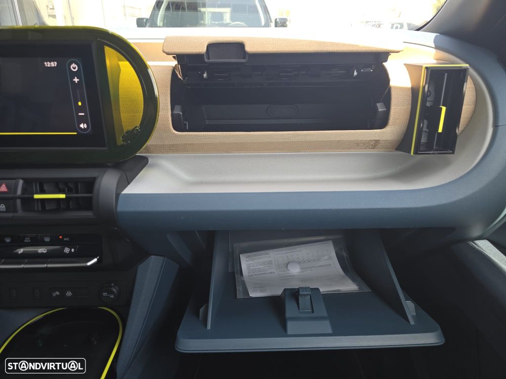 Fiat Grande Panda 1.2 Hybrid La Prima eDCT - 28
