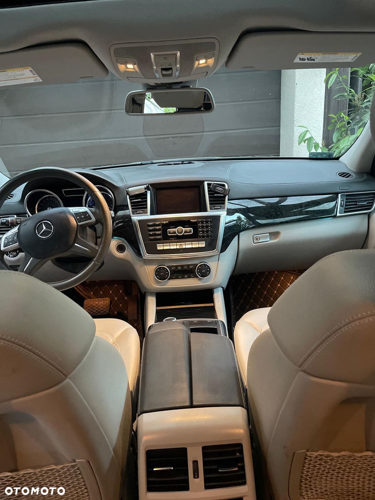 Mercedes-Benz GL 450 4Matic 7G-TRONIC - 32