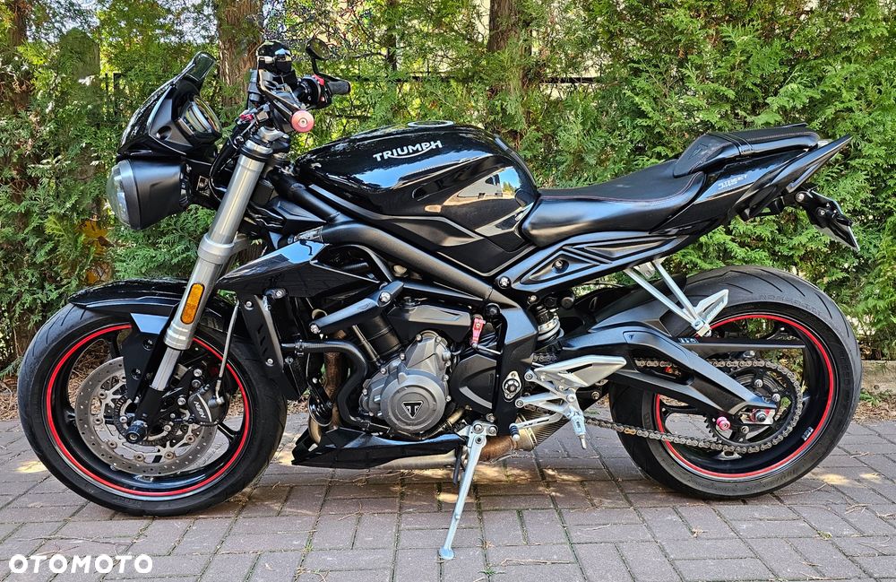 Triumph Street Triple - 9