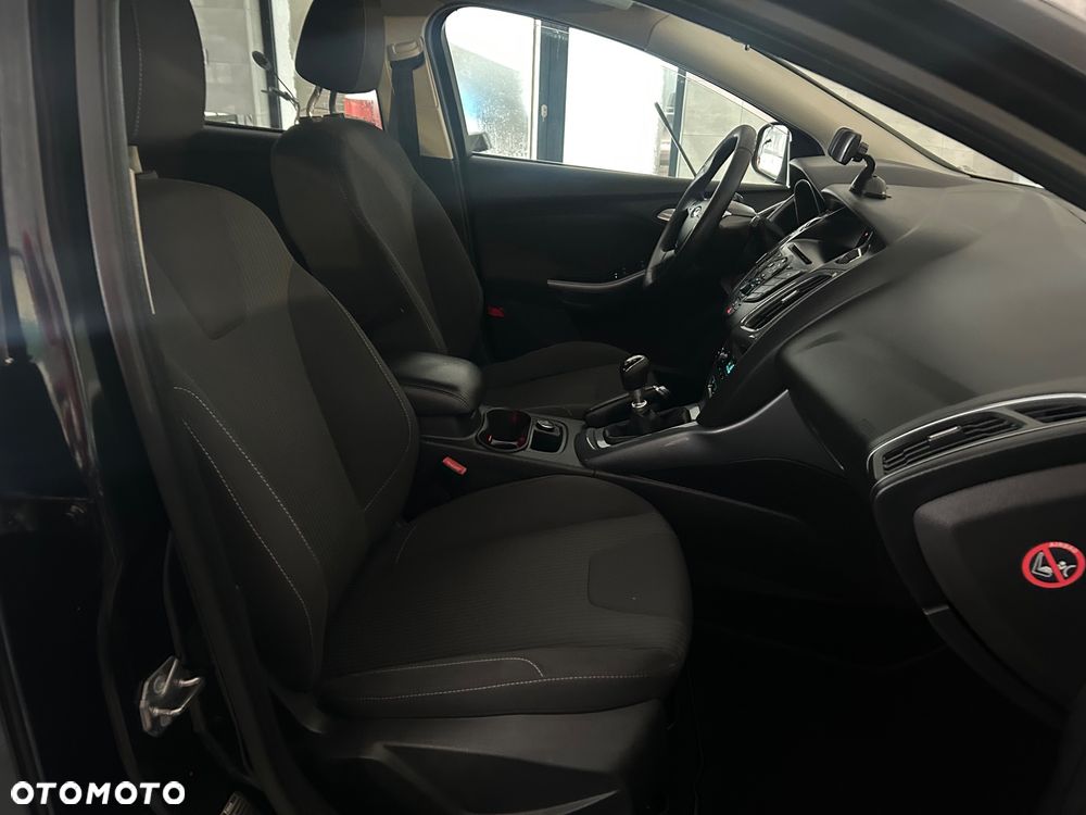 Ford Focus 1.6 TDCi DPF Start-Stopp-System Business - 27