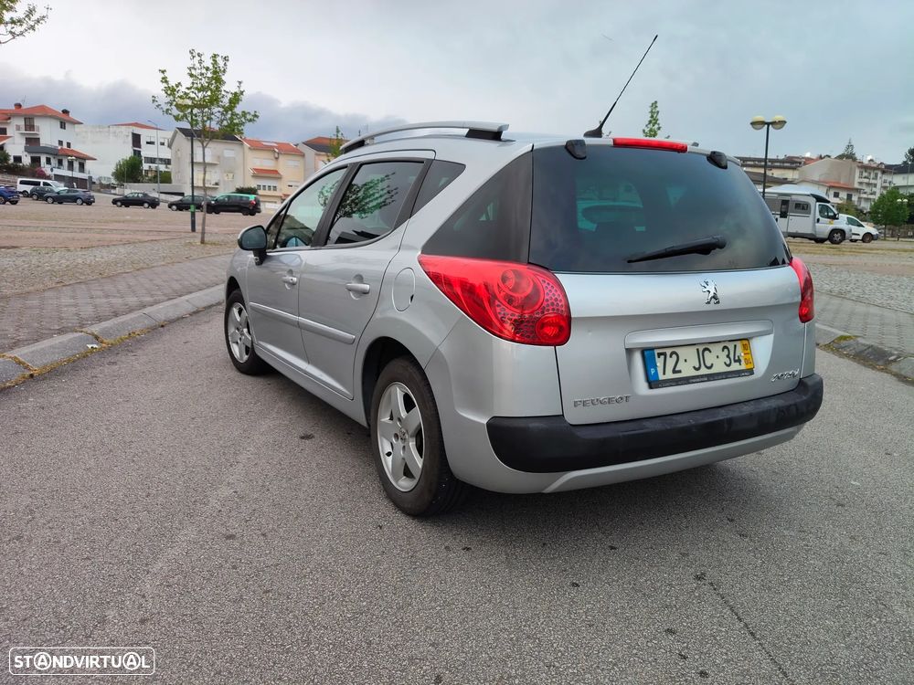 Peugeot 207 SW 1.4 Sport - 11