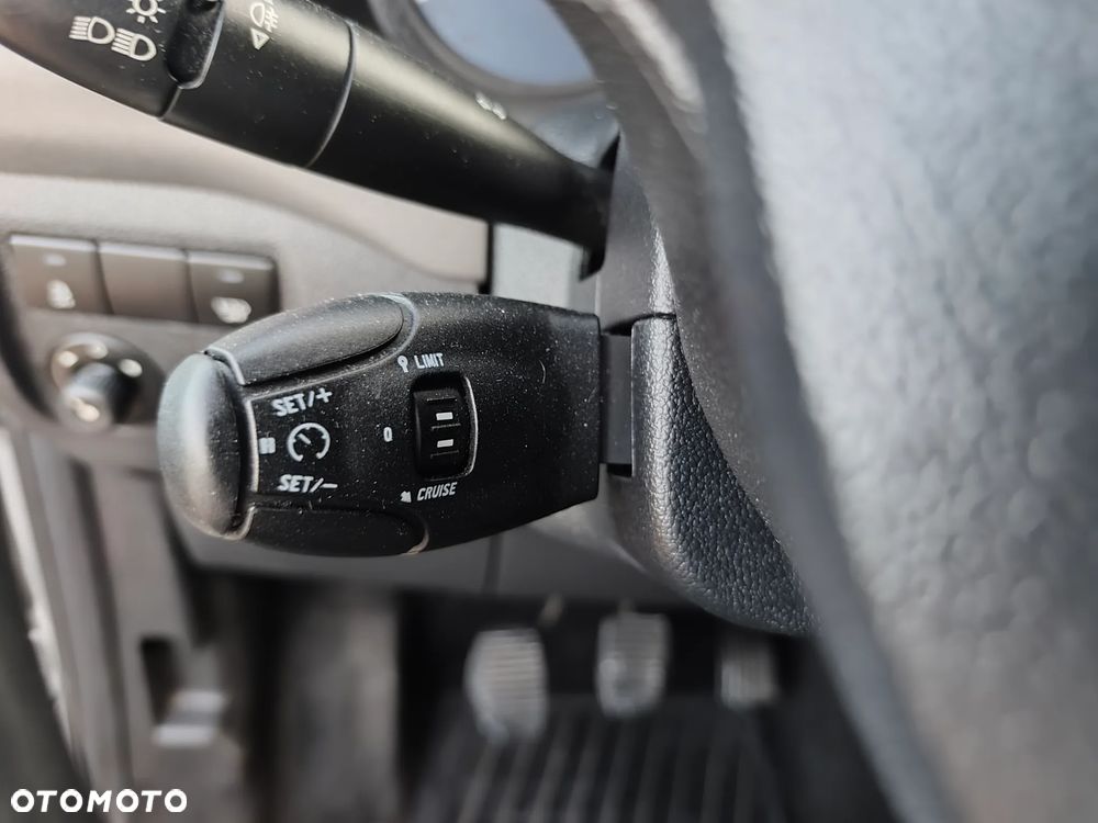 Peugeot Partner 1.6 BlueHDi Active - 13