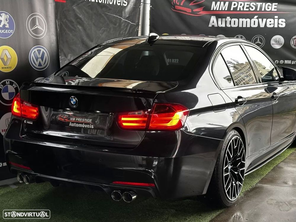 BMW 318 d Pack M - 17