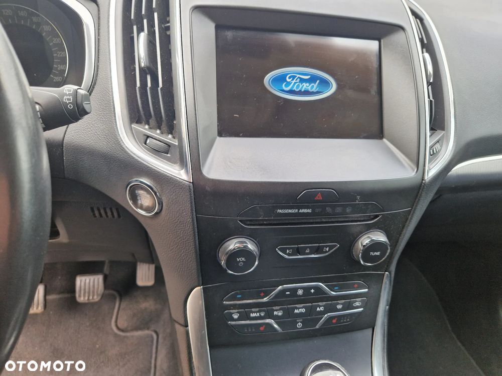 Ford S-Max 1.5 EcoBoost Titanium - 8