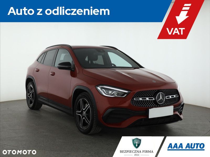 Mercedes-Benz GLA - 2