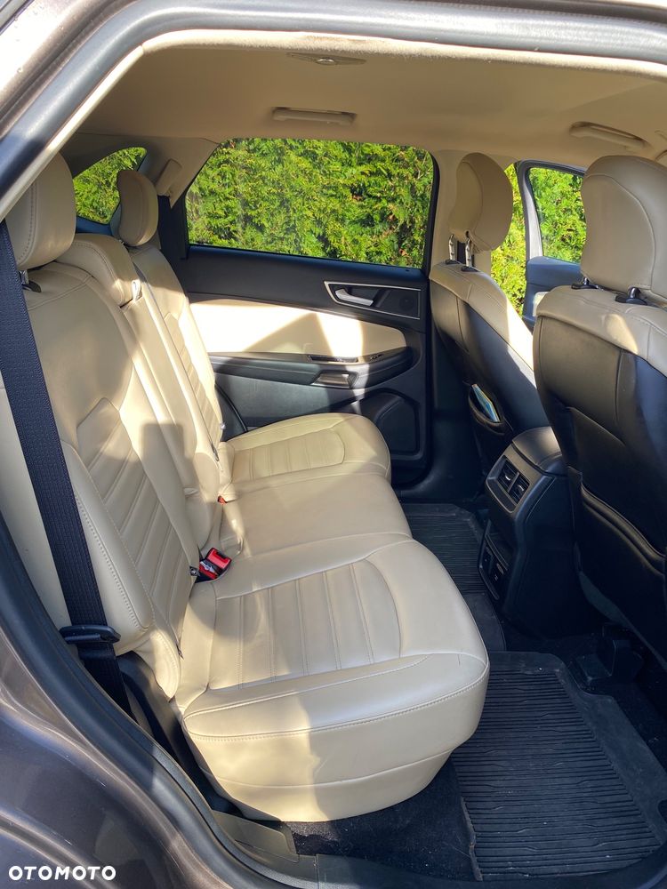Ford Edge - 12