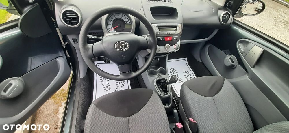 Toyota Aygo - 32