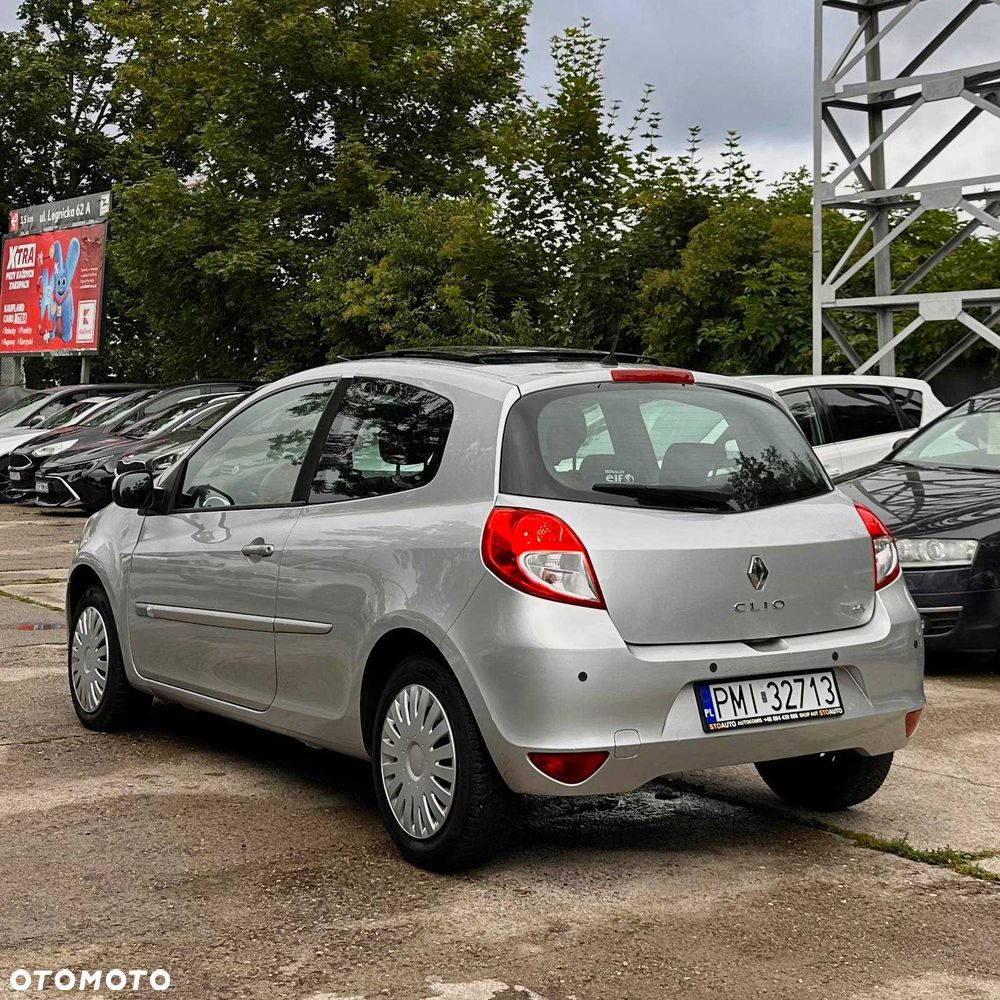 Renault Clio - 4