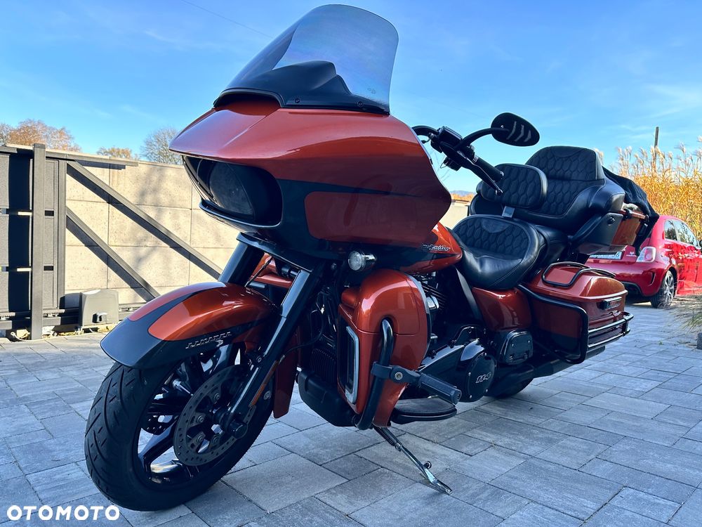 Harley-Davidson Touring Road Glide - 1