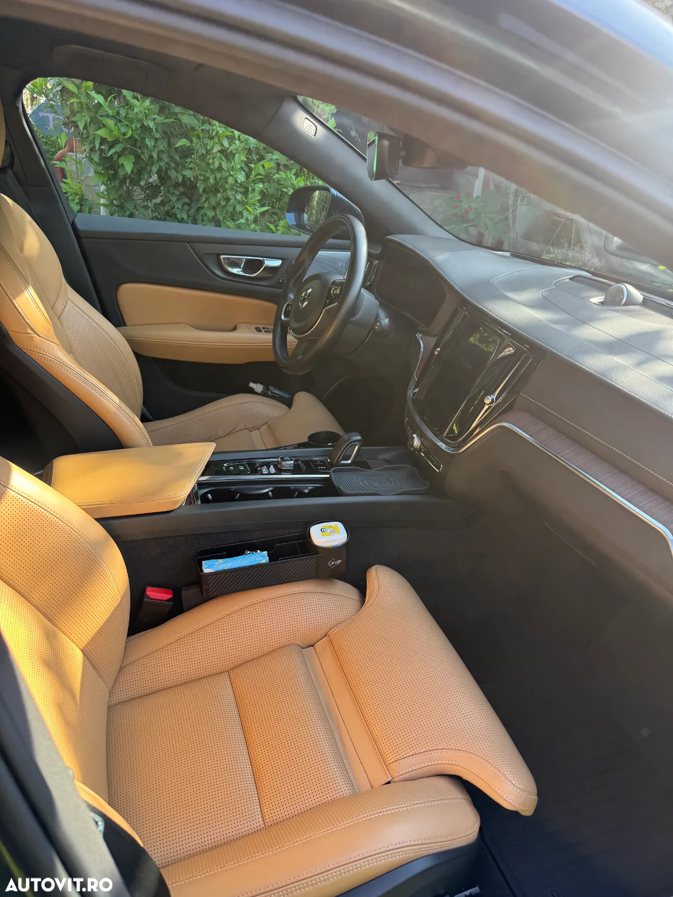 Volvo V60 B4 MHEV AT8 FWD Momentum Pro - 5