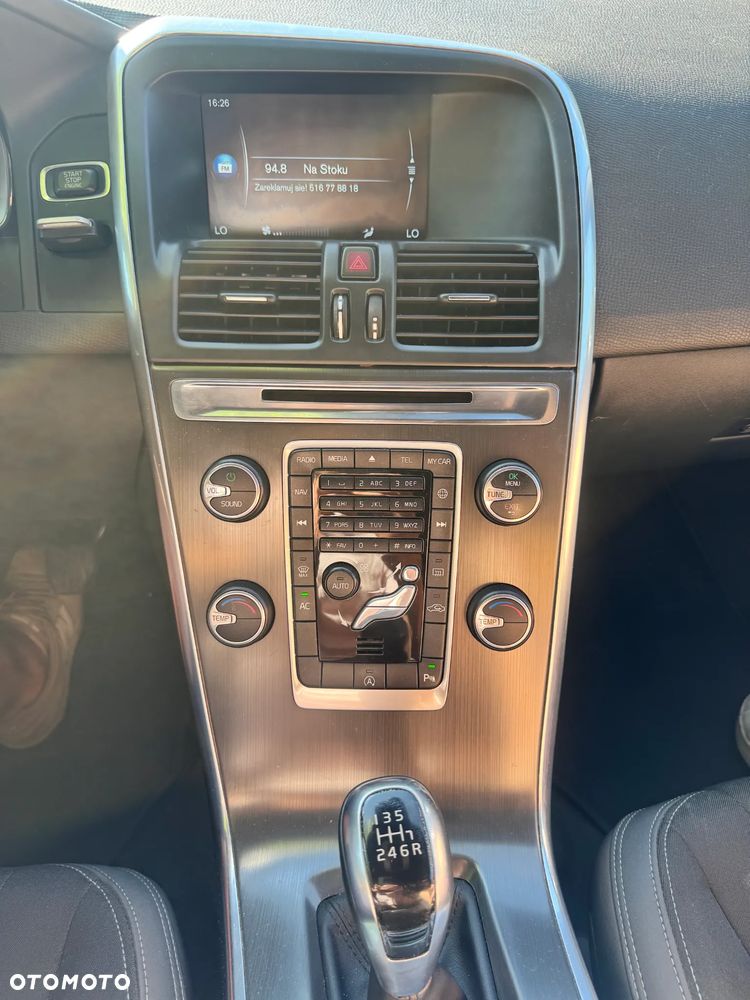 Volvo XC 60 D4 Drive-E Momentum - 11