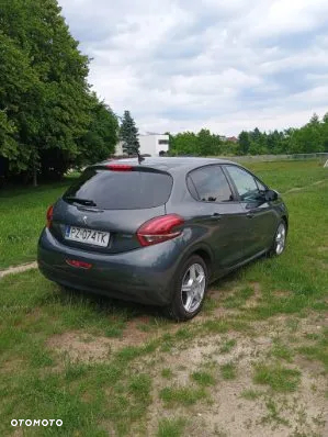 Peugeot 208 1.2 PureTech Style - 6