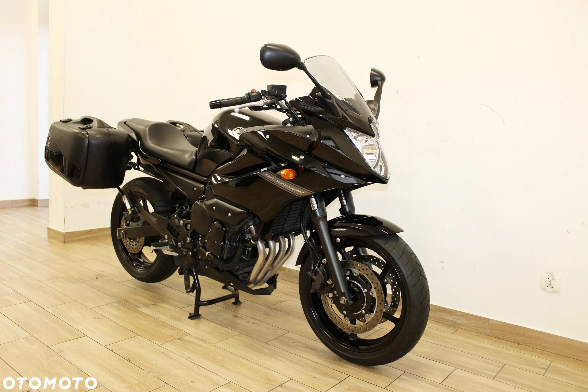 Yamaha XJ - 2