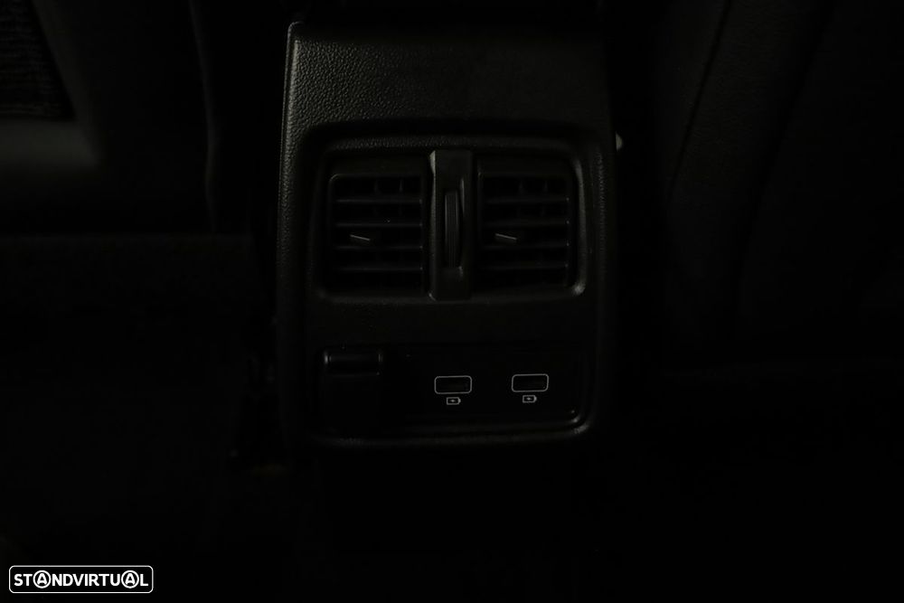 Renault Captur 1.0 TCe Techno Bi-Fuel - 25
