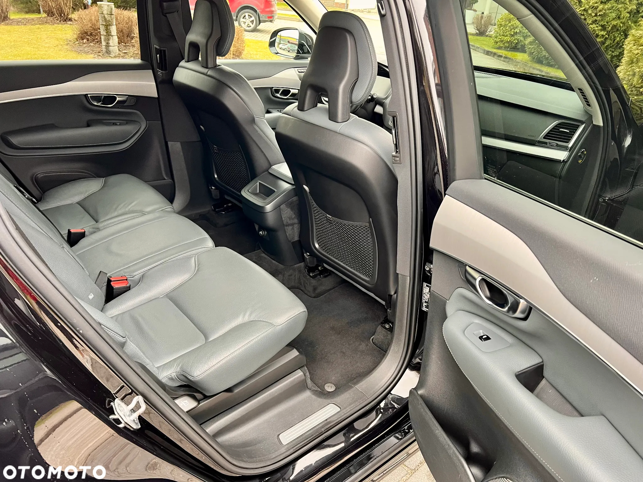 Volvo XC 90 B5 D AWD Geartronic Momentum - 36