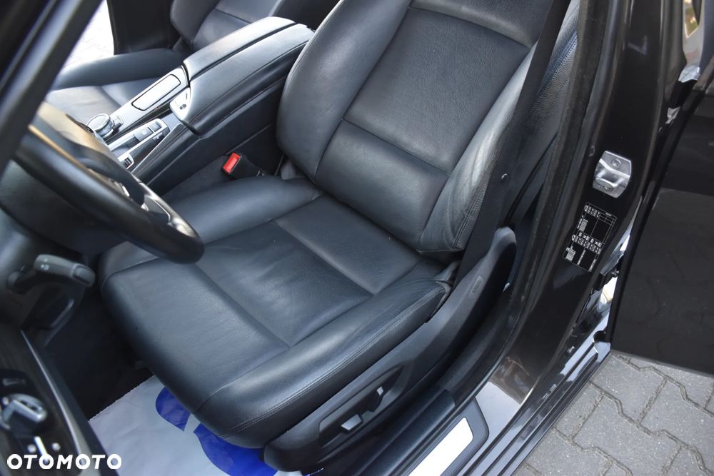 BMW Seria 5 518d Luxury Line - 14
