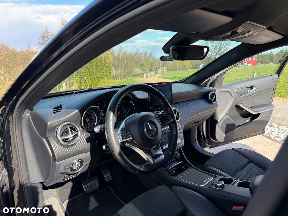 Mercedes-Benz Klasa A 180 7G-DCT AMG Line - 11