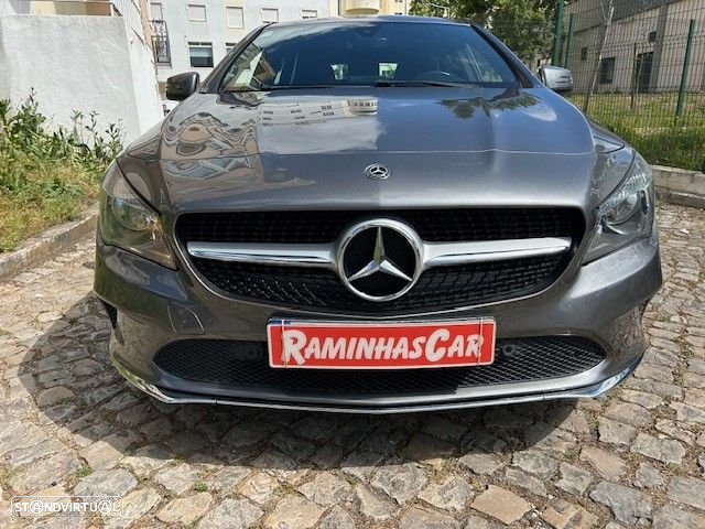 Mercedes-Benz CLA 180 d Shooting Brake Urban - 13