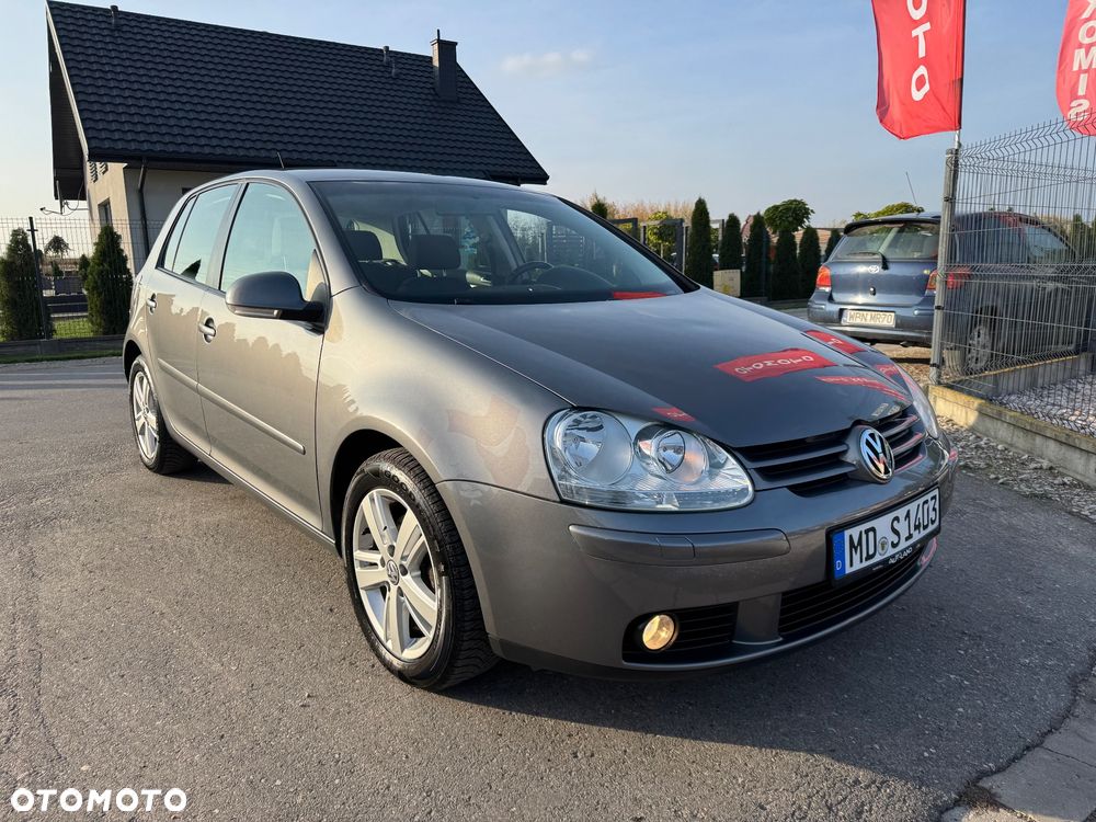 Volkswagen Golf - 32