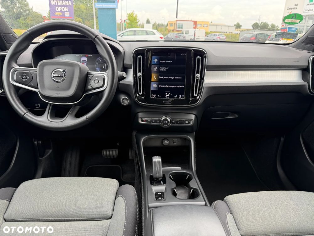 Volvo XC 40 T3 Momentum Pro - 8