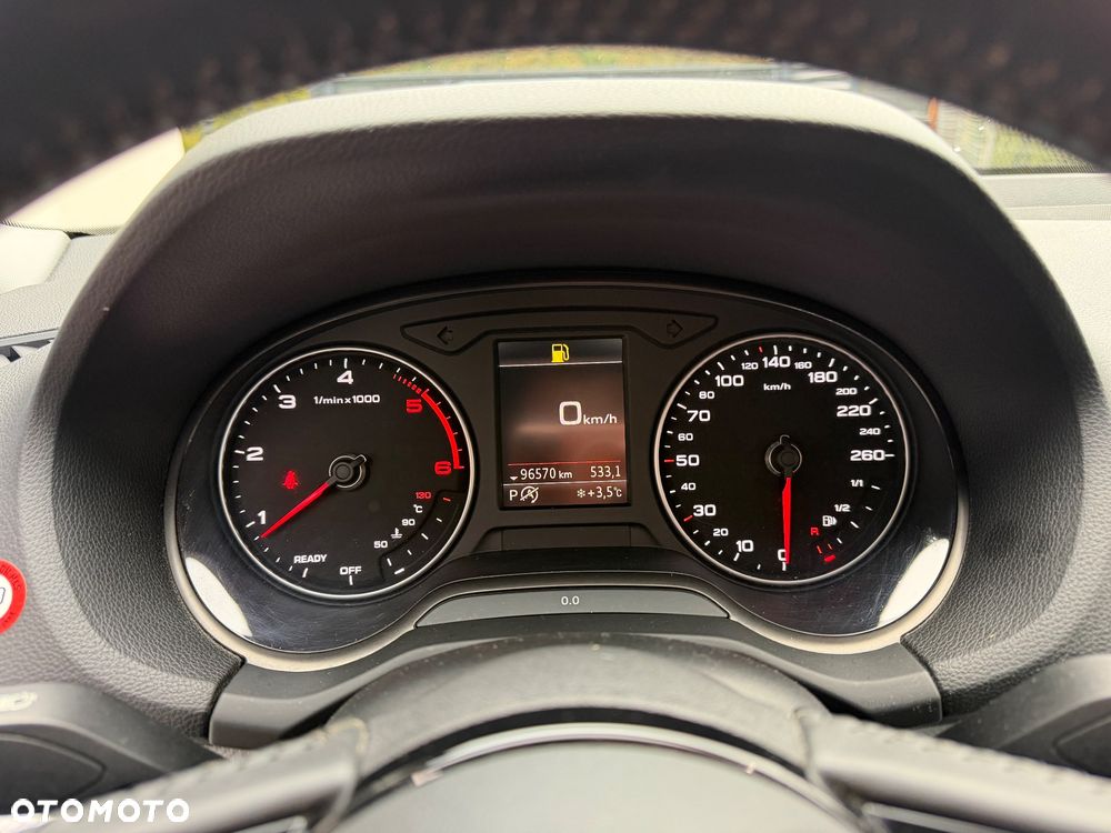 Audi Q2 30 TDI S tronic - 13