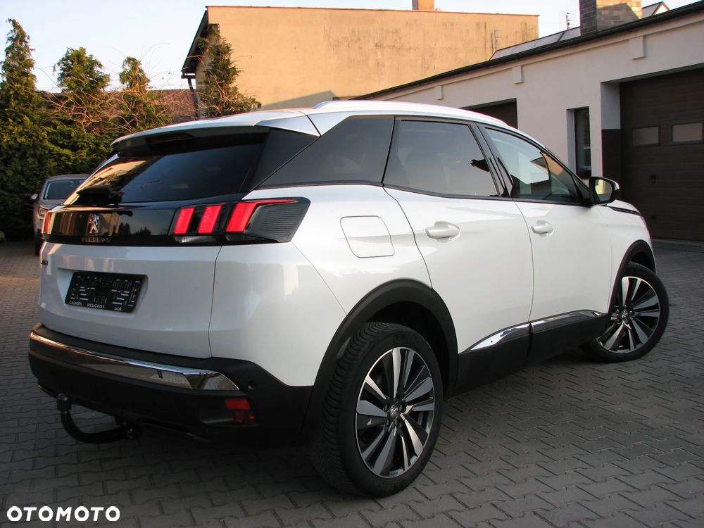 Peugeot 3008 BlueHDi 130 Stop & Start EAT8 Allure - 4