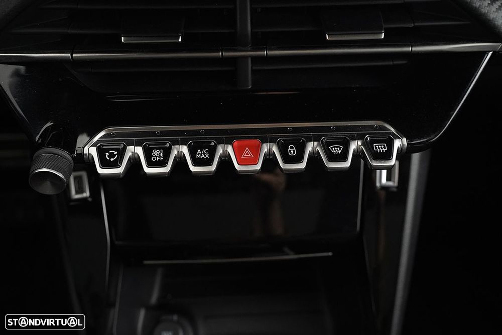 Peugeot e-2008 50 kWh GT - 13