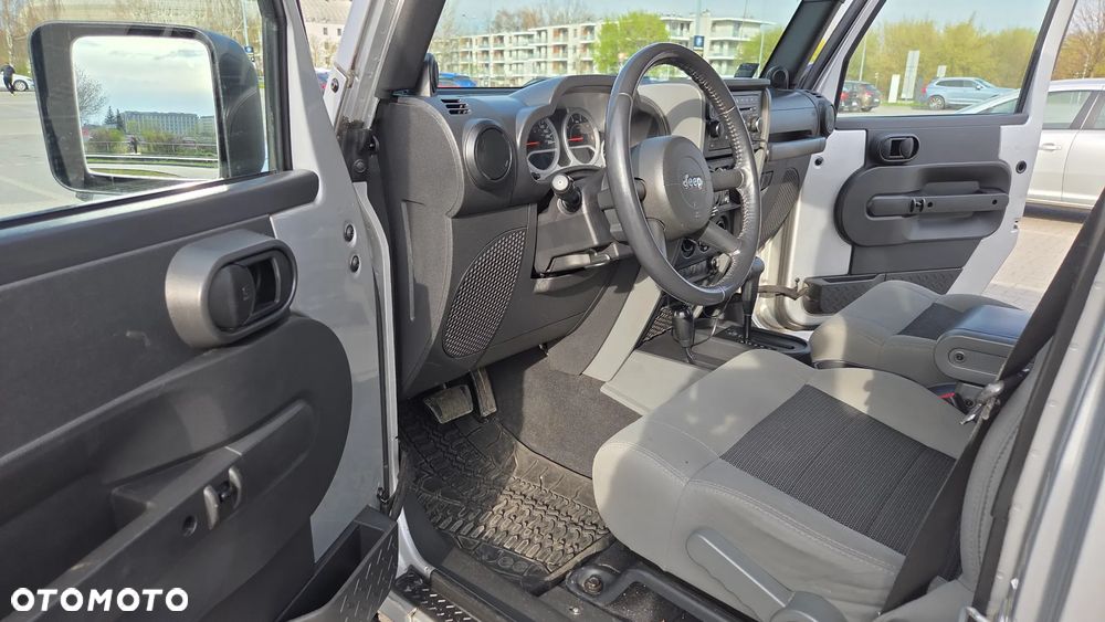 Jeep Wrangler Unlimited 2.8 CRD Rubicon - 4