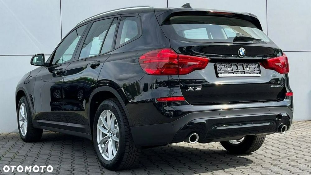 BMW X3 xDrive20d Business Edition - 9