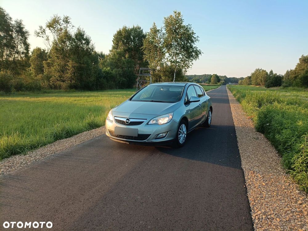 Opel Astra - 2