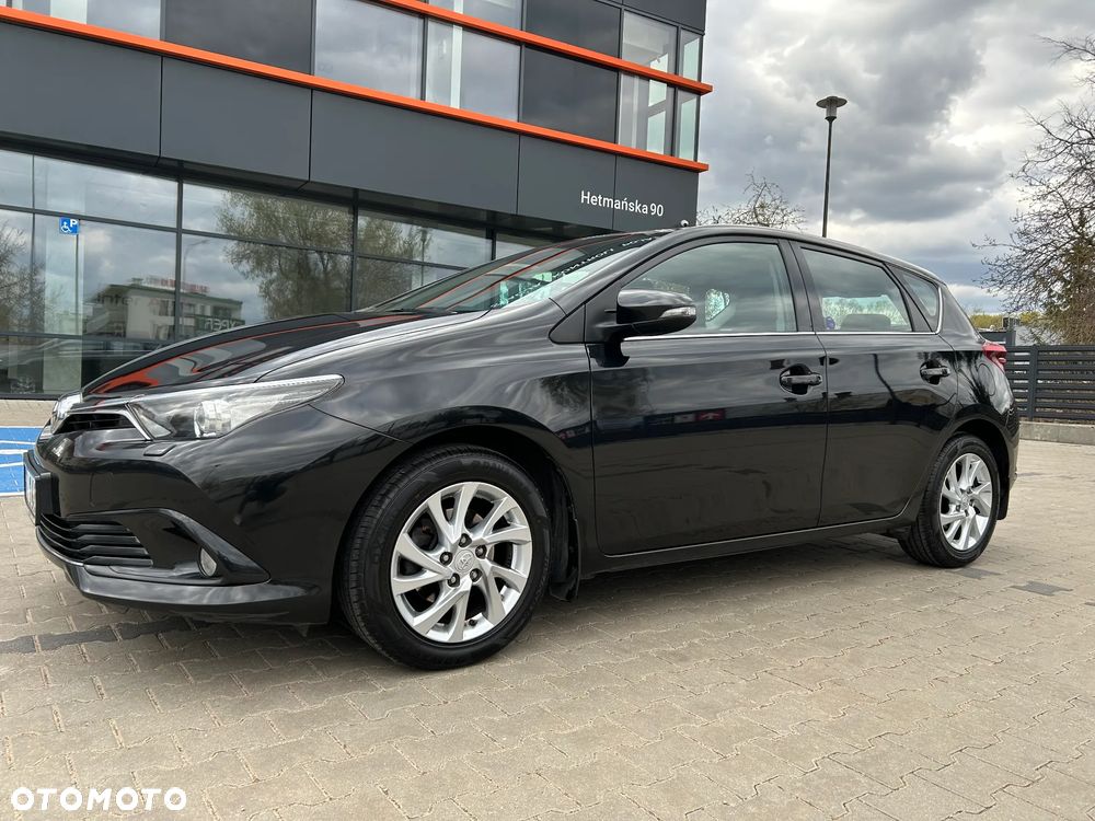 Toyota Auris 1.6 Comfort - 1