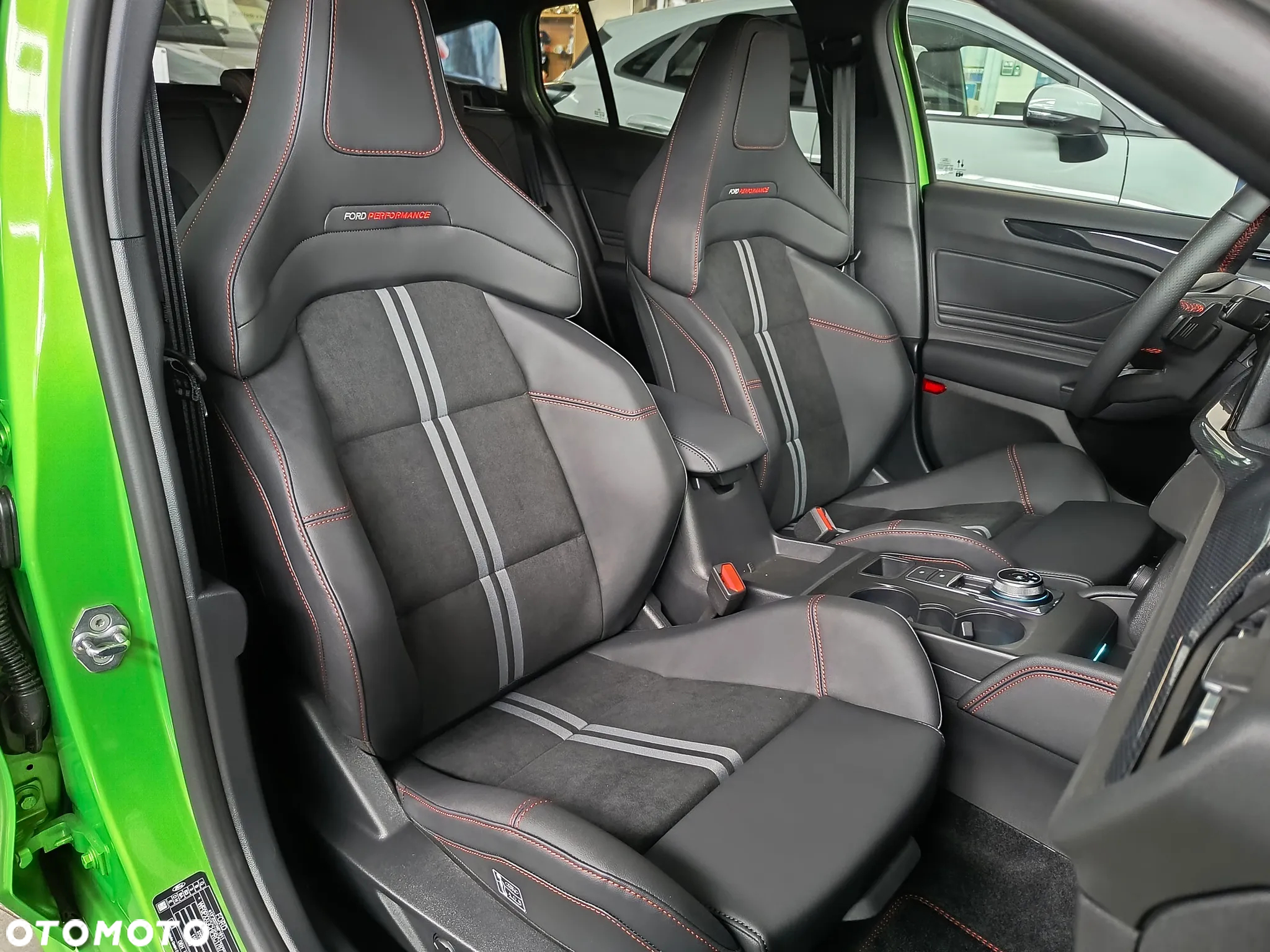 Ford Focus 2.3 EcoBoost ST X - 13