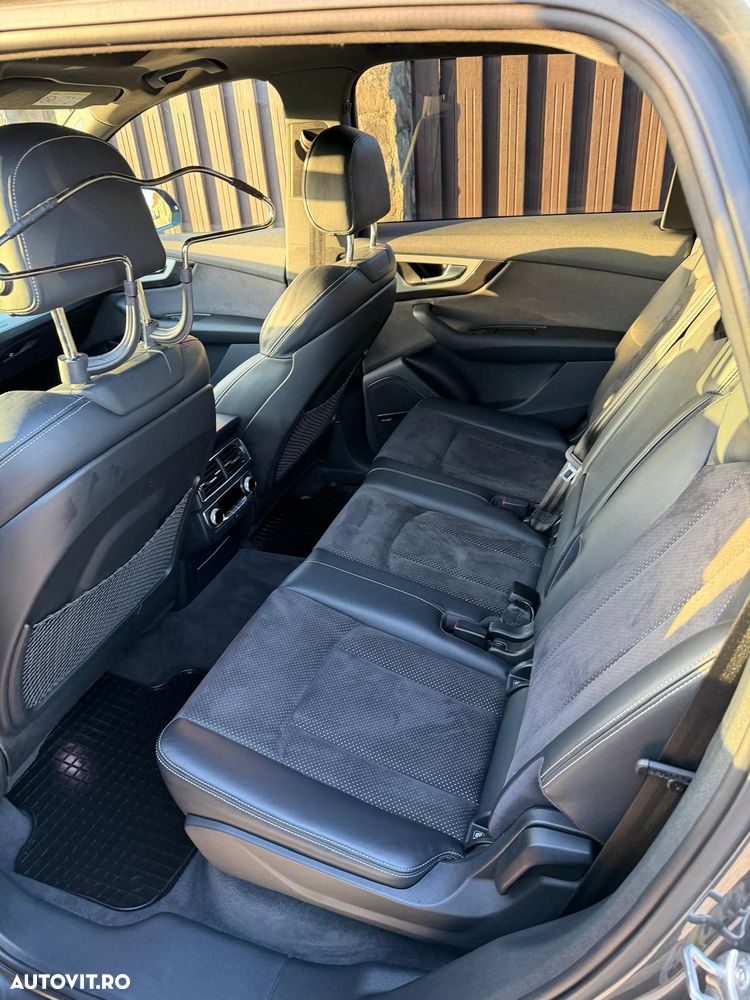 Audi Q7 - 9