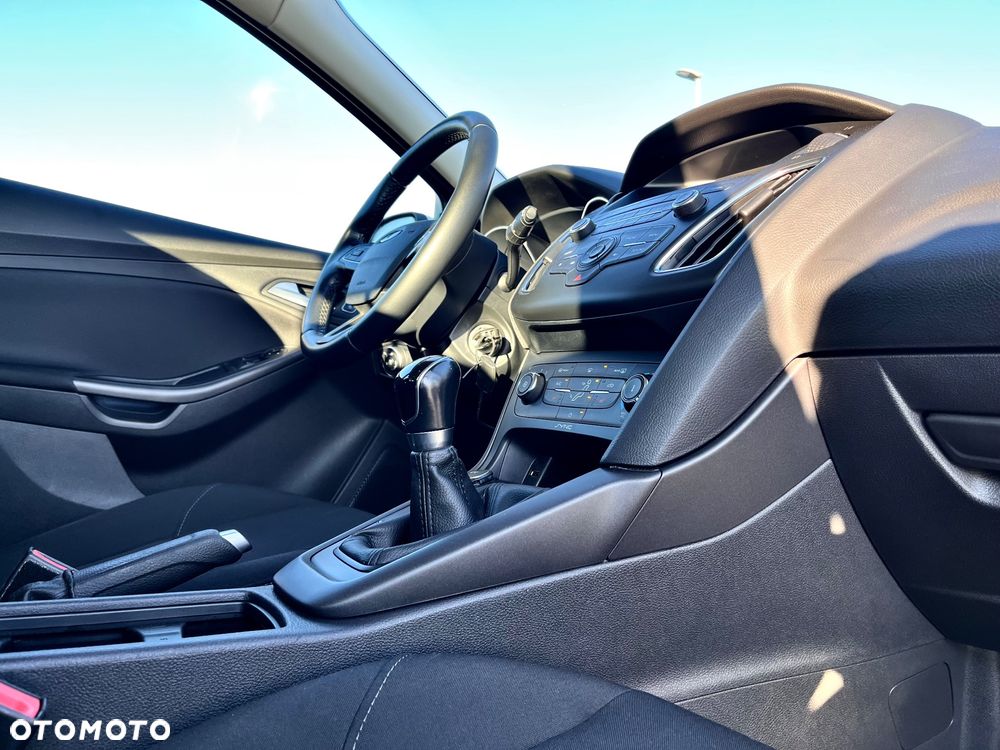 Ford Focus 1.0 EcoBoost STart-Stopp-System ACTIVE - 12